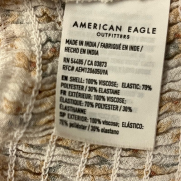 AMERICAN EAGLE CAMISOLE TOP Medium DAISIES Smocked - Picture 4 of 4